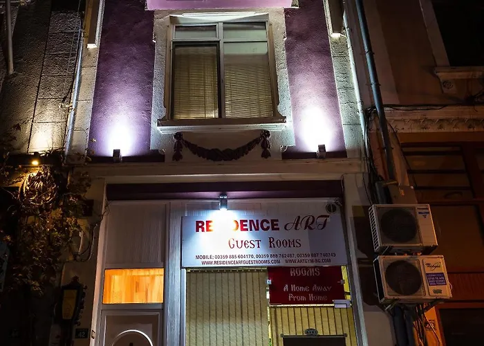 بيت ضيافة Art *