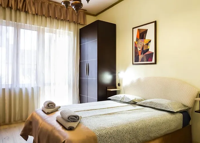 بيت ضيافة Art *